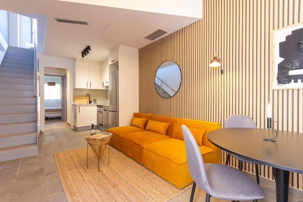 Ferienwohnung Duplex With Terrace Near Bcn Terrassa Exterior foto