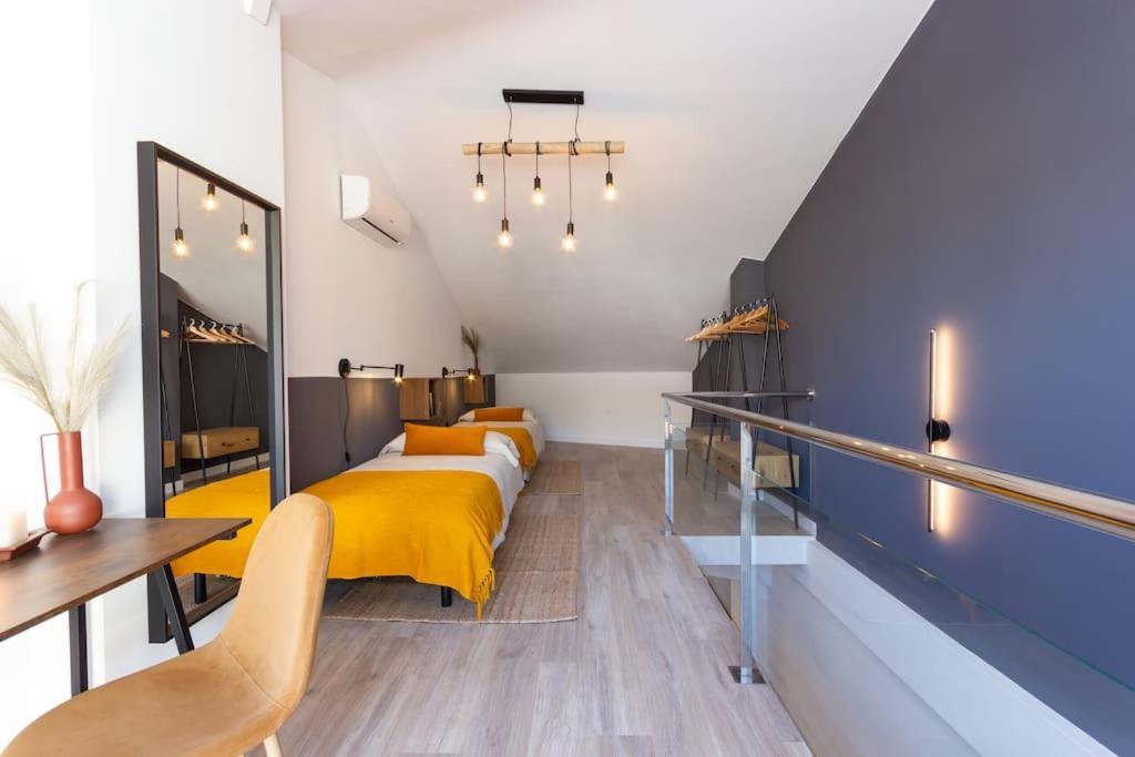 Ferienwohnung Duplex With Terrace Near Bcn Terrassa Exterior foto