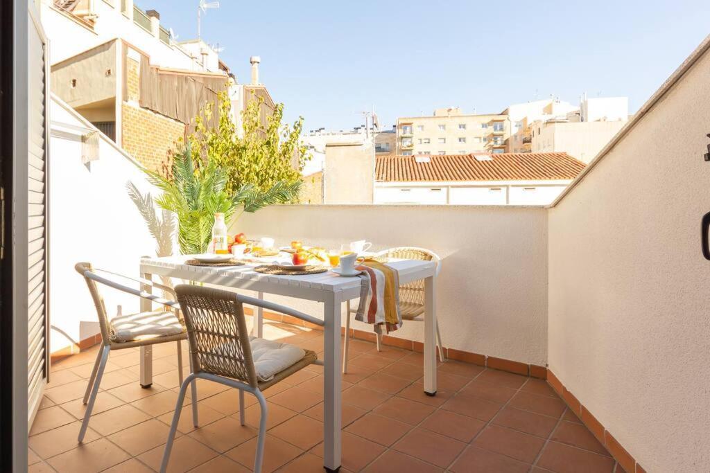 Ferienwohnung Duplex With Terrace Near Bcn Terrassa Exterior foto