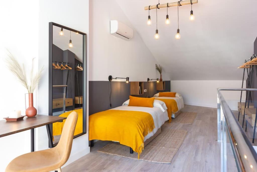 Ferienwohnung Duplex With Terrace Near Bcn Terrassa Exterior foto